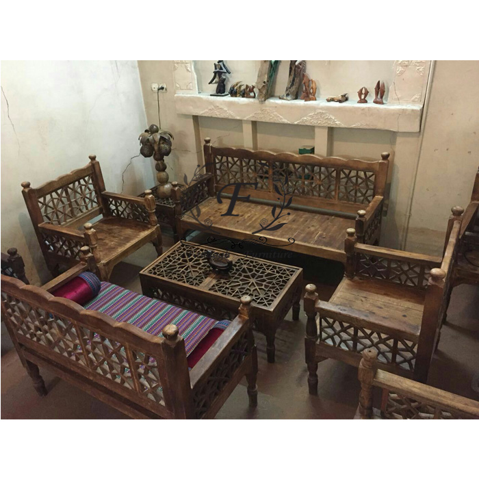 مبل سنتی گره دایره ای با جلو مبلی بدون شیشه